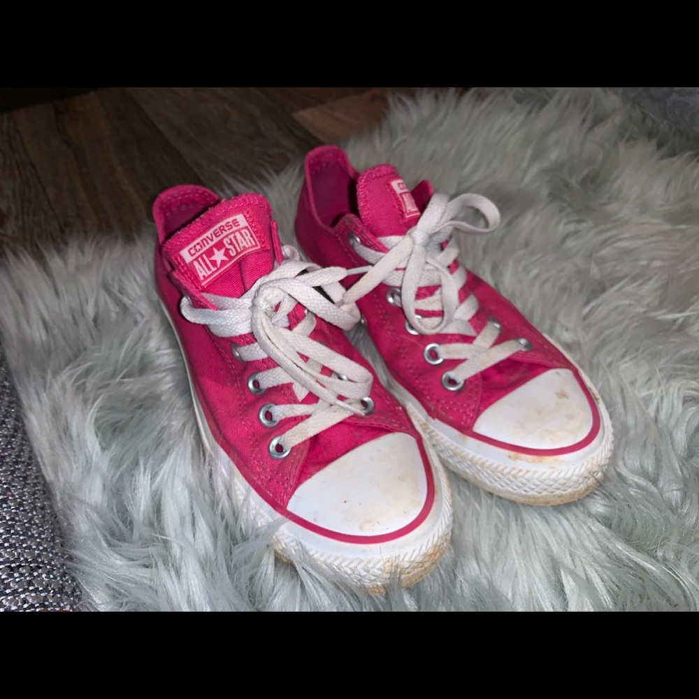 Pink converse kids size